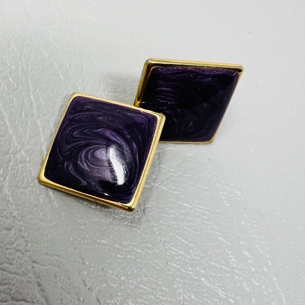 Vintage‎ Purple Swirl Enamel Square Stud Earrings Gold Tone Post Backs